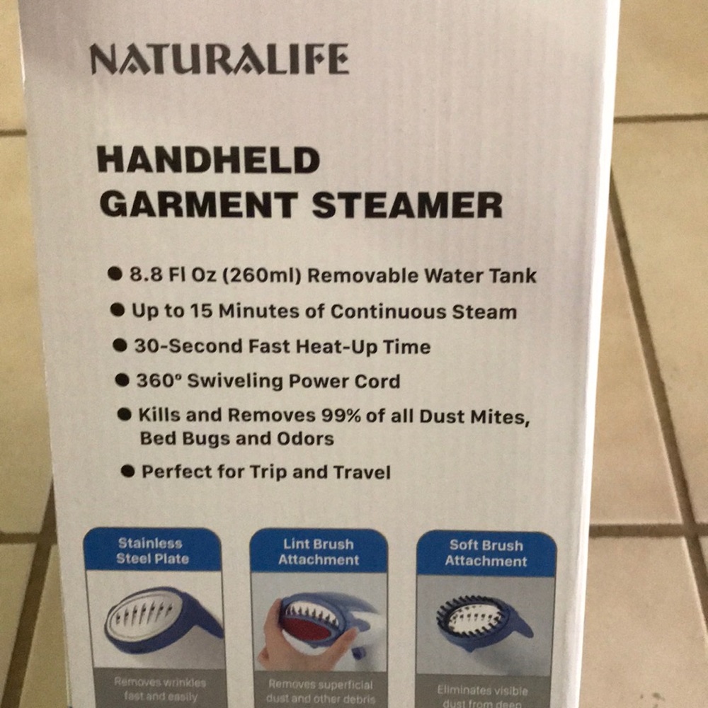 Garment steamer - Picture 2 of 3